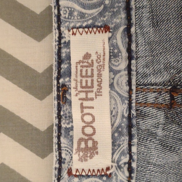 BootHeel Trading Co by Sheryl Crow "Rock Vintage " 5-pocket shorts. Siz… - Picture 10 of 12